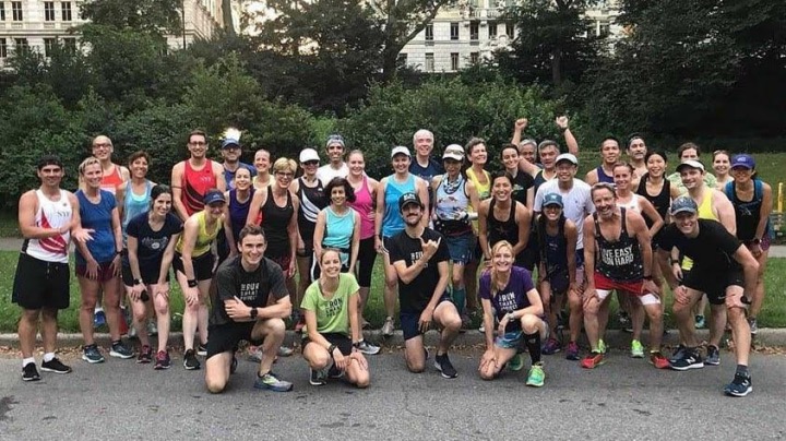 Group photo of New York Flyers running group.